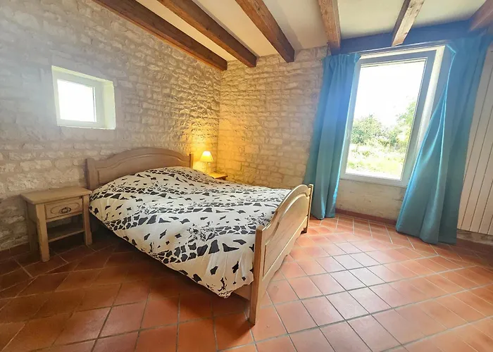 Maison Charentaise Au Coeur Des Vignobles Сasa de vacaciones *