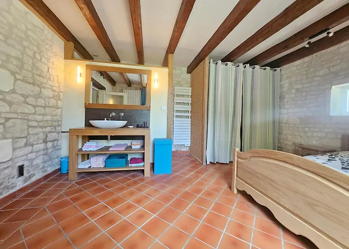 Maison Charentaise Au Coeur Des Vignobles *